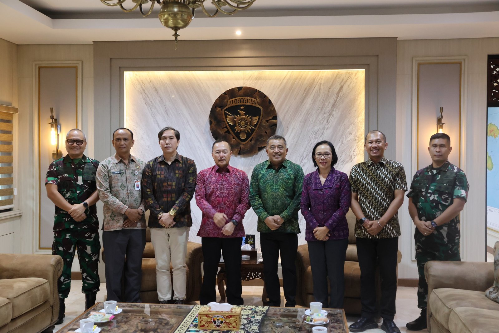 Komisi Pemilihan Umum (KPU) Provinsi Bali menggelar audiensi sekaligus pembahasan Perjanjian Kerja Sama (PKS) bersama Komando Daerah Militer (Kodam) IX/Udayana bertempat di Ruang Tamu Pangdam IX/Udayana, Denpasar, pada Selasa (29/9/2026).