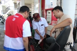 Gubernur Bali Wayan Koster kembali meninjau Depo Pertamina Pesanggaran, Denpasar Selatan, Kamis (15/10/2026).