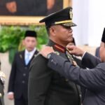 Presiden Prabowo Subianto melantik Jenderal TNI Tandyo Budi Revita sebagai Kepala Staf Angkatan Darat (KSAD) di Istana Negara, Jakarta, Kamis, 15 Oktober 2026.