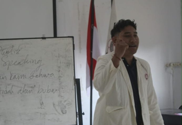 Kabid Litbang KMHDI Buleleng, Made Tio Suryawan