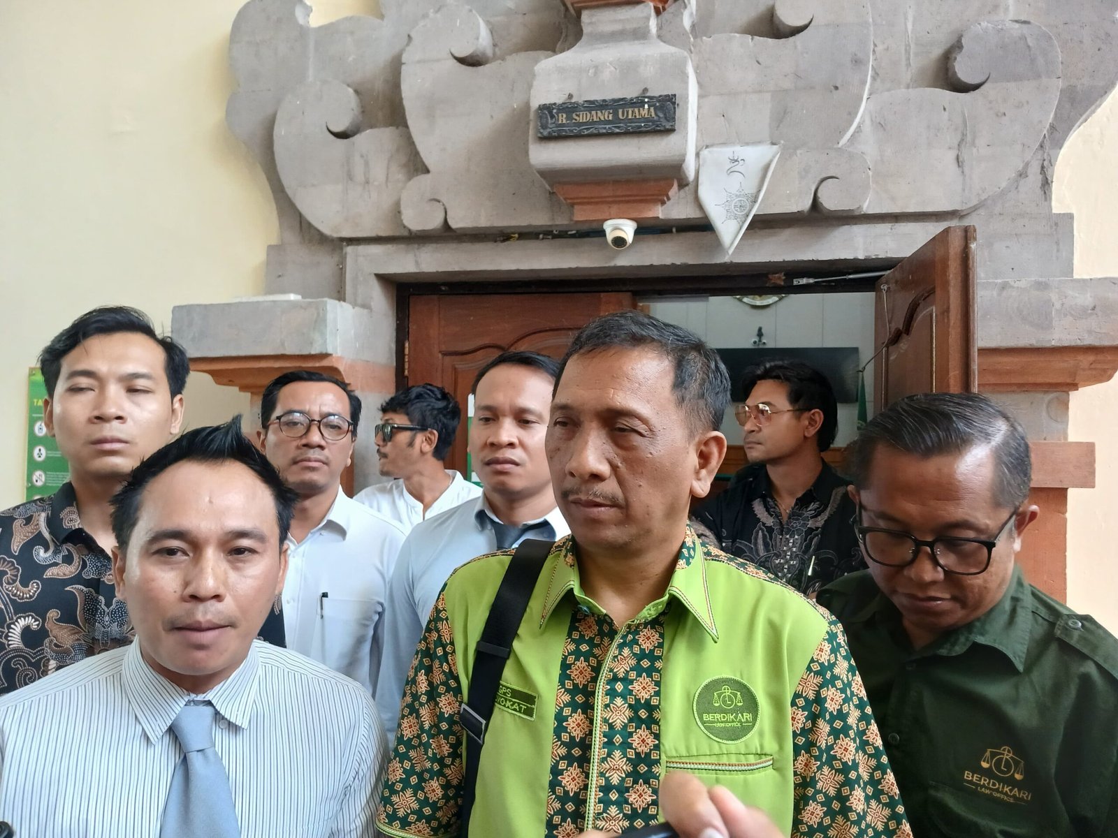 Tim-Kuasa-Hukum-Made-Daging-PijarTimes